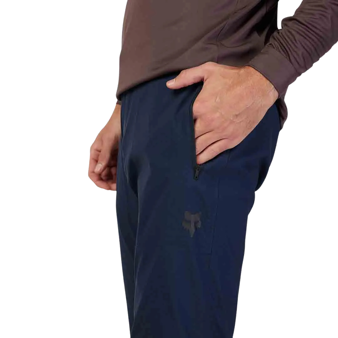 Side view of the FOX Ranger Pant in Midnight showcasing its tapered legs.